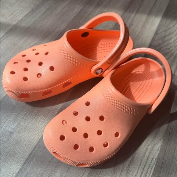 Crocs NEW size J5 - Picture 1 of 2